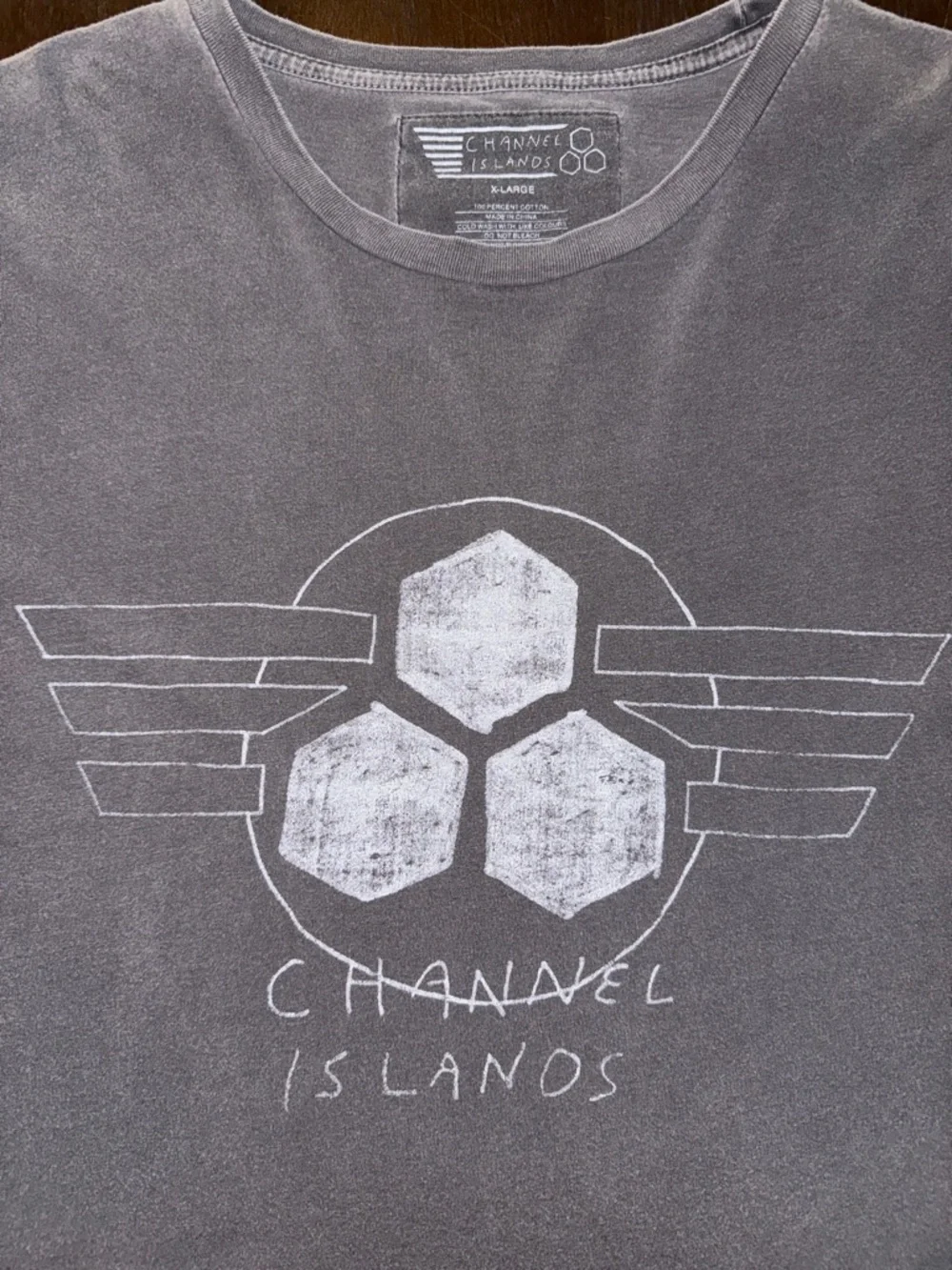 Channel Islands Surfboards Distressed Shirt XL - Picture 2 of 5